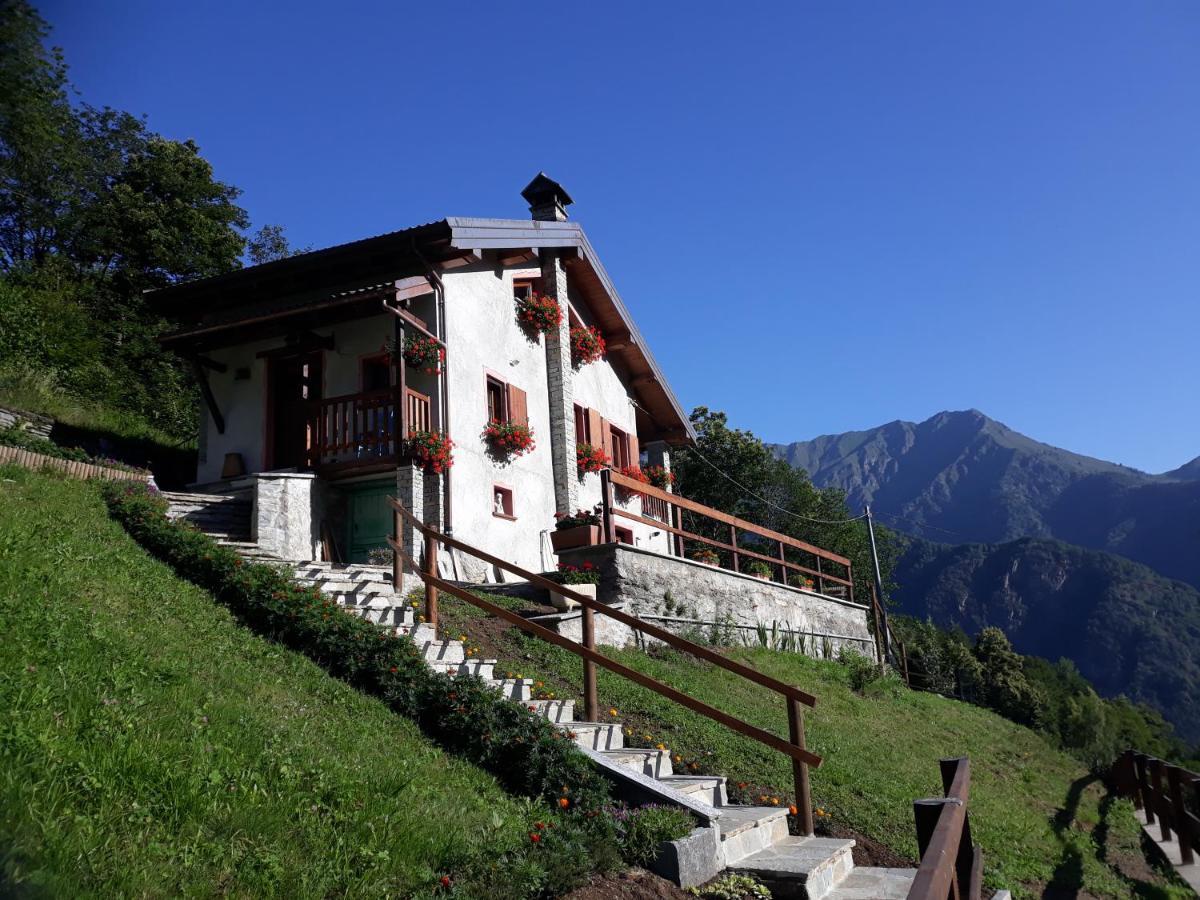 Casa All'Alpe Gaggetto B & B Anzino Exterior photo