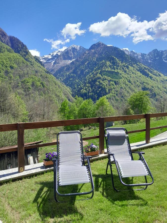 Casa All'Alpe Gaggetto B & B Anzino Exterior photo