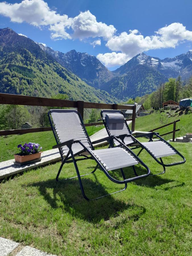Casa All'Alpe Gaggetto B & B Anzino Exterior photo